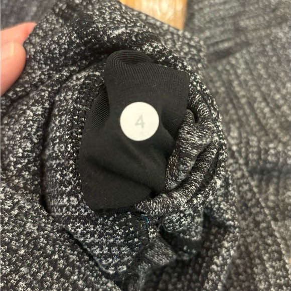 Lululemon Align 28” high rise leggings size 4 - Picture 2 of 3